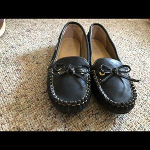 By couture cupcake girls slide on.